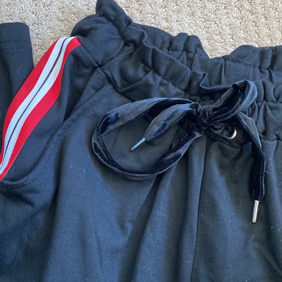 Wide Leg Joggers - Picture 5 of 5